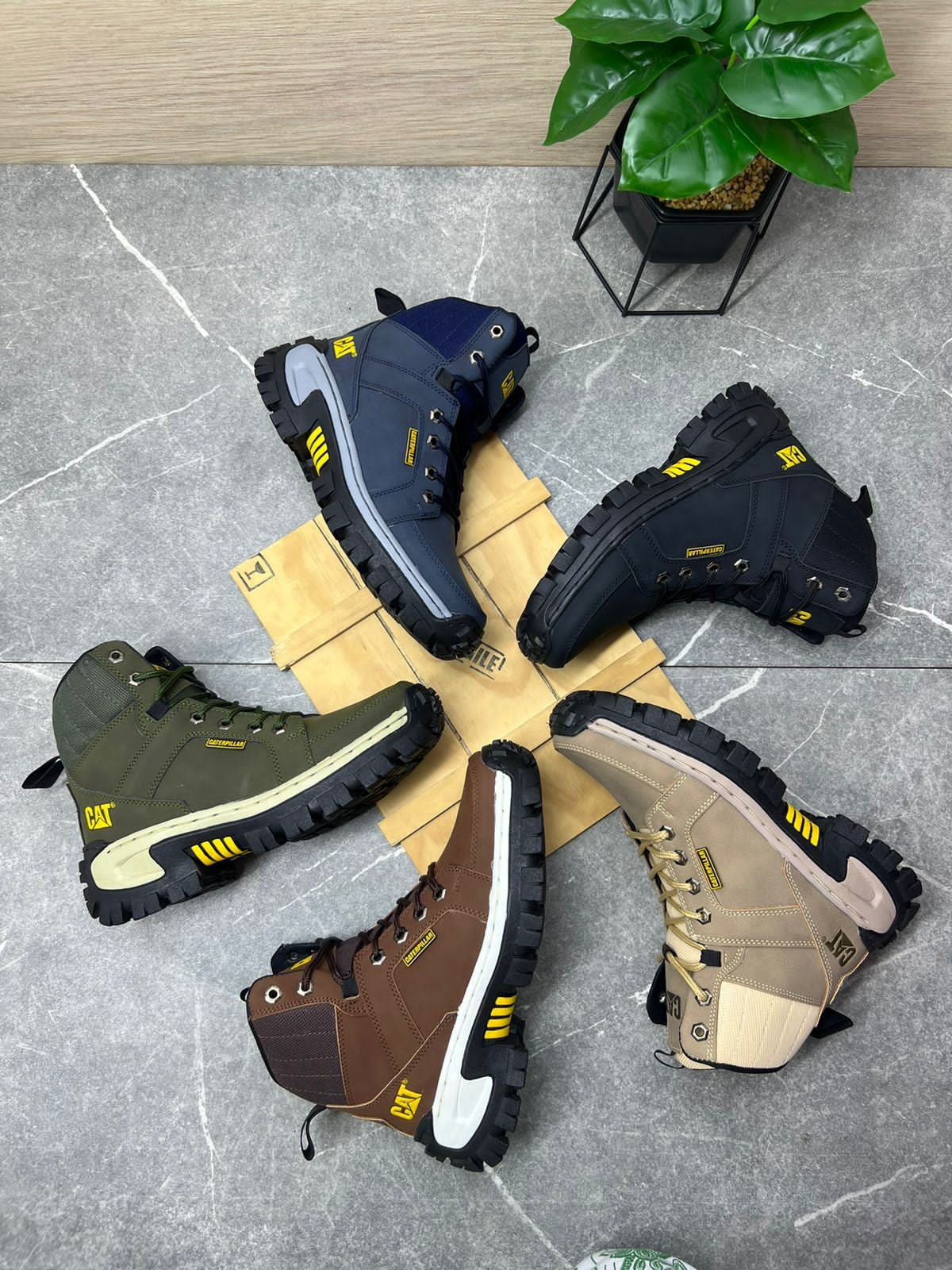 Bota Premium Caterpillar Cu - 01_amarillo