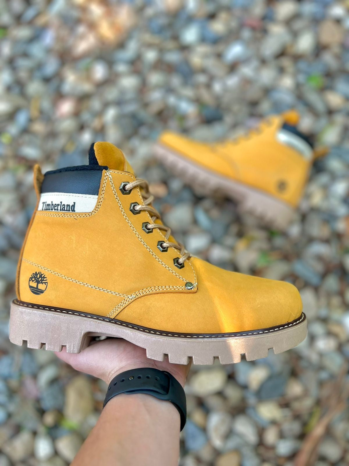 Bota Timberland Clasica Cuero - 01_amarillo