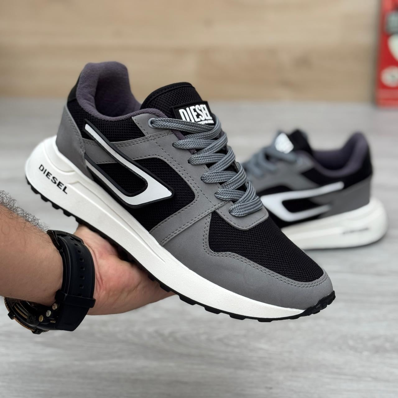 Tenis Deportivo R124 - 02_gris-negro-2