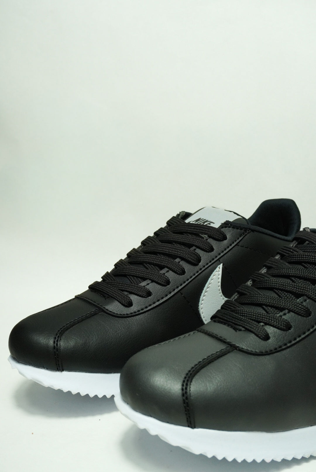 Tenis Dama Nike Cortez - 12_negro-blanco