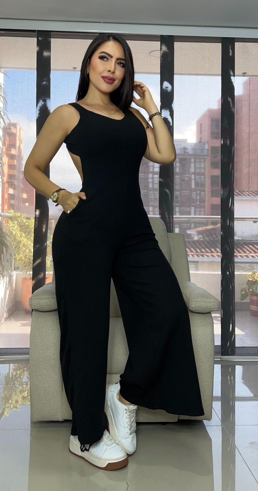 enterizo-mariposa-trendy/negro_01.jpg